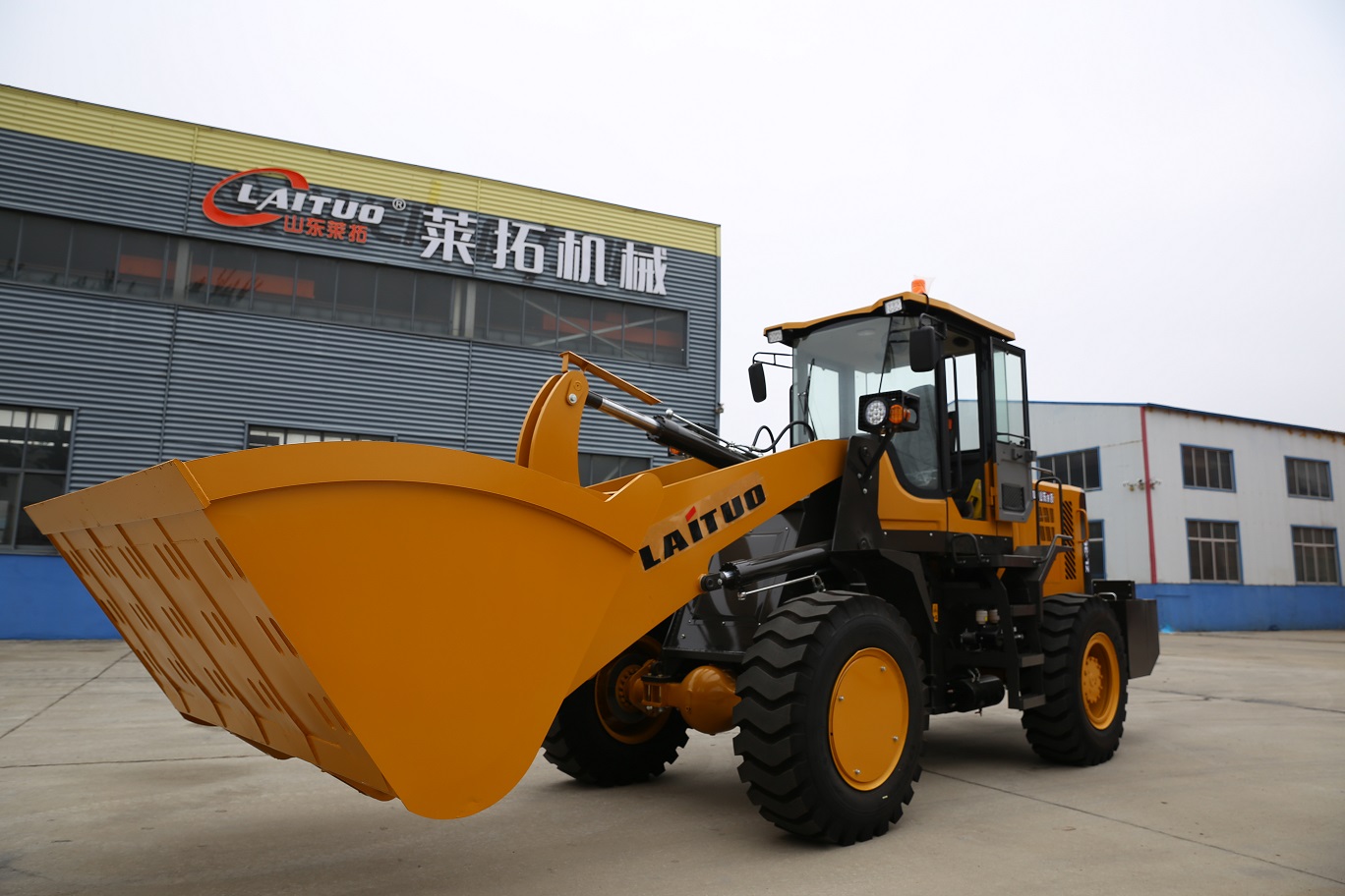 LT942 2.8TON