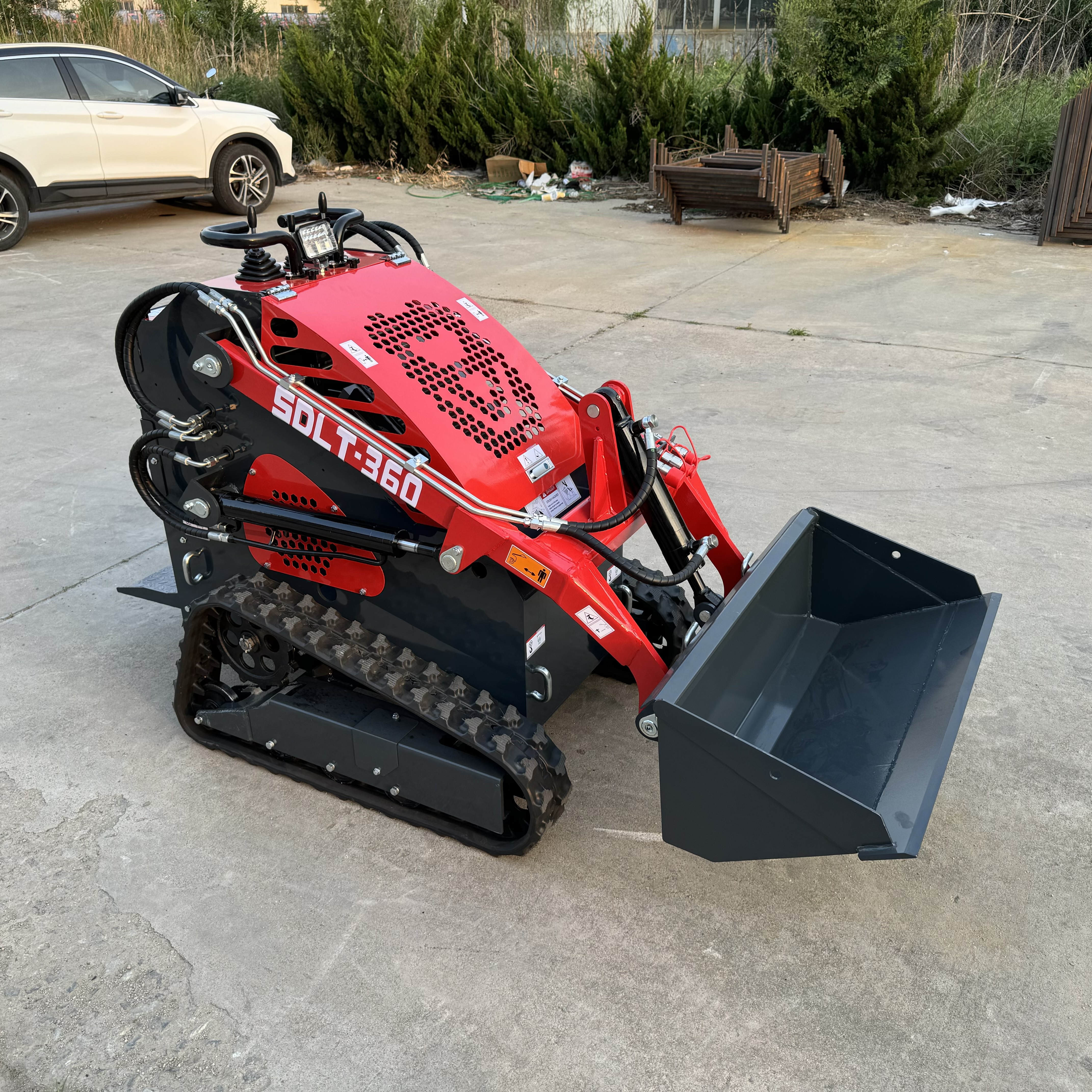 SLM360 Crawler model